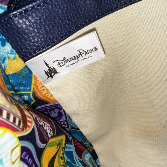 Disney Handbag Walt Disney World PARKS 1971 canvas shoulder Bag Purse Patches - Picture 11 of 13